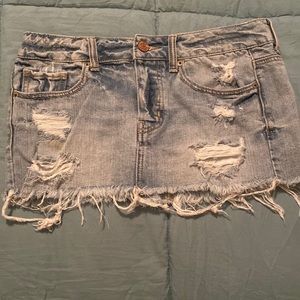 American Eagle mini skirt